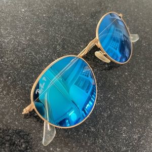 RAY BAN POLARIZED SUNGLASSES PERFECT FOR VACATION!